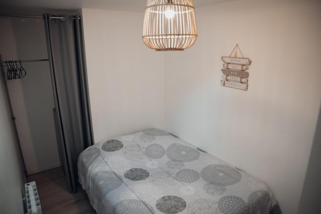 Superbe Appartement Avec Terrasse Au Calme Ernée Exteriér fotografie