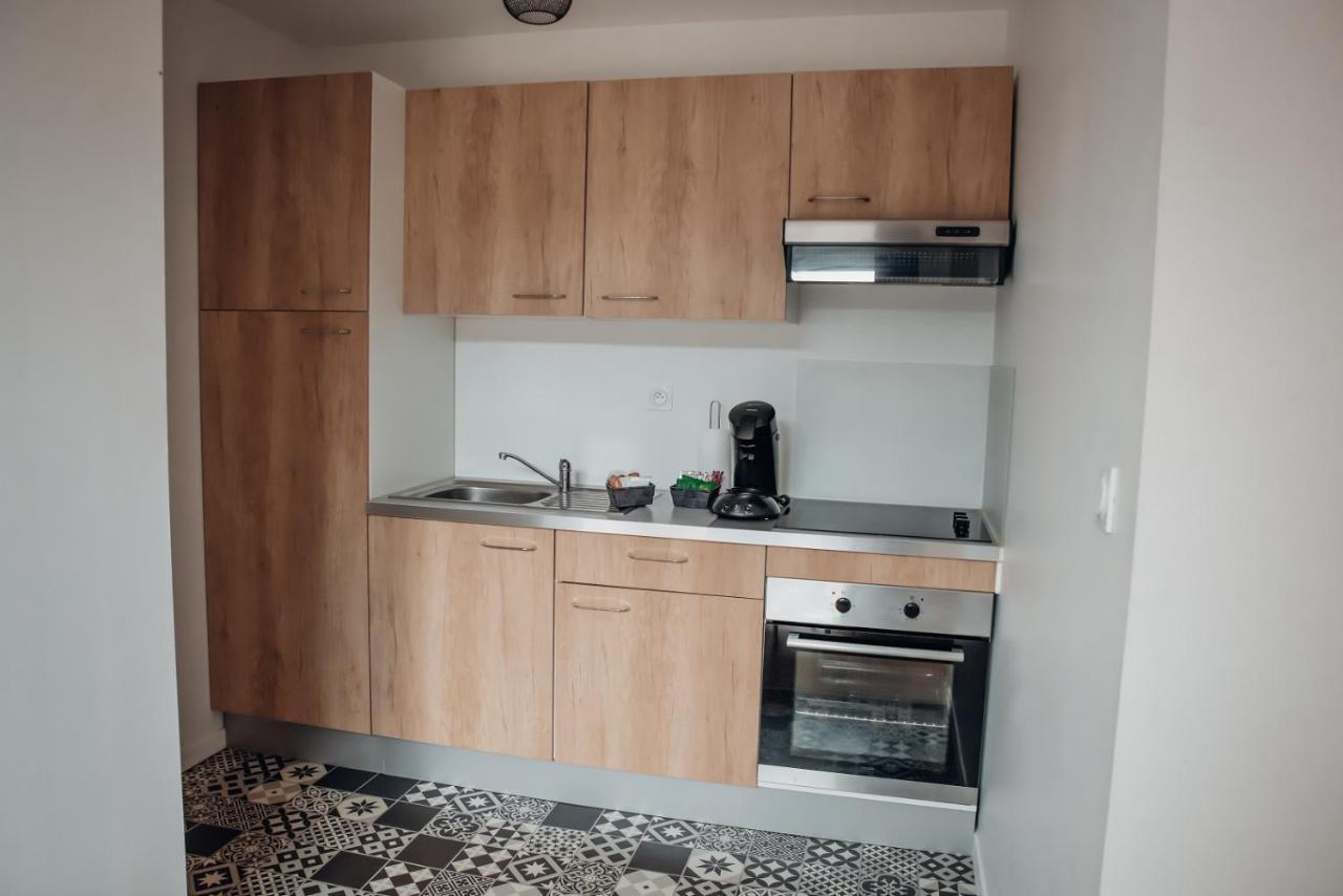 Superbe Appartement Avec Terrasse Au Calme Ernée Exteriér fotografie