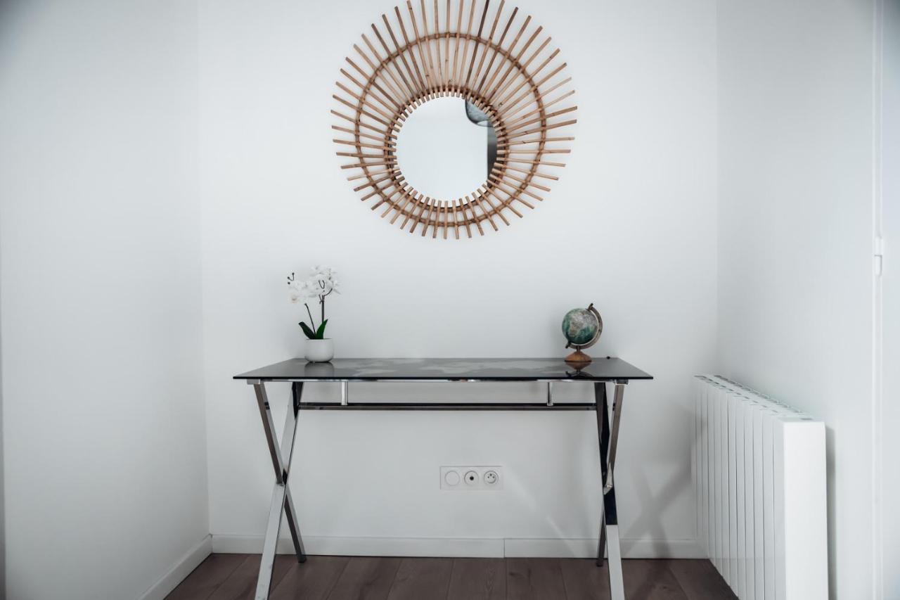 Superbe Appartement Avec Terrasse Au Calme Ernée Exteriér fotografie