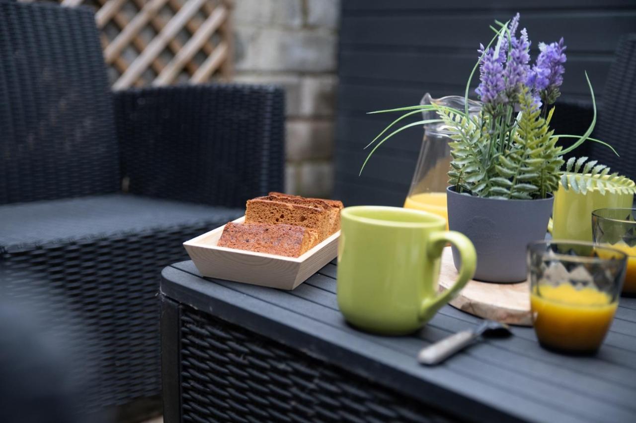 Superbe Appartement Avec Terrasse Au Calme Ernée Exteriér fotografie