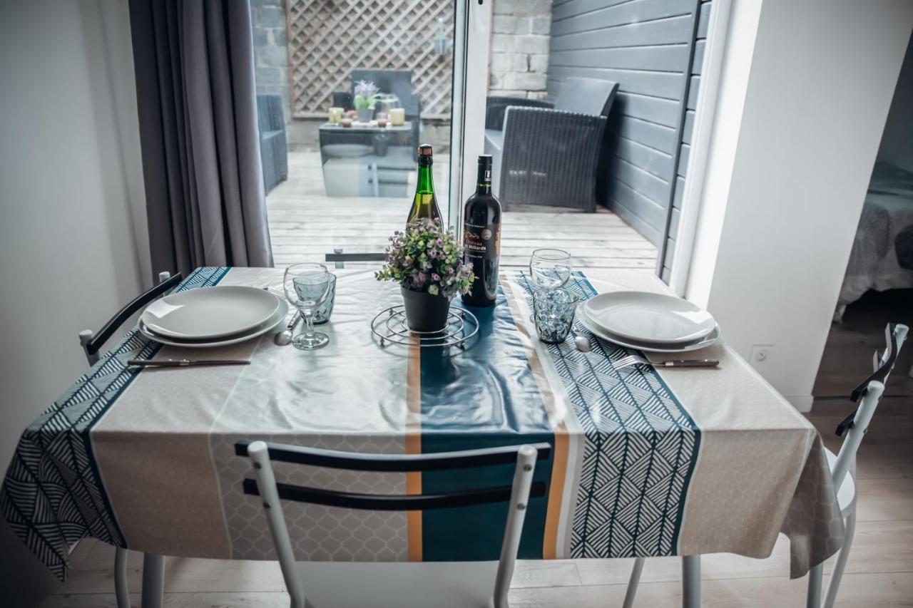 Superbe Appartement Avec Terrasse Au Calme Ernée Exteriér fotografie