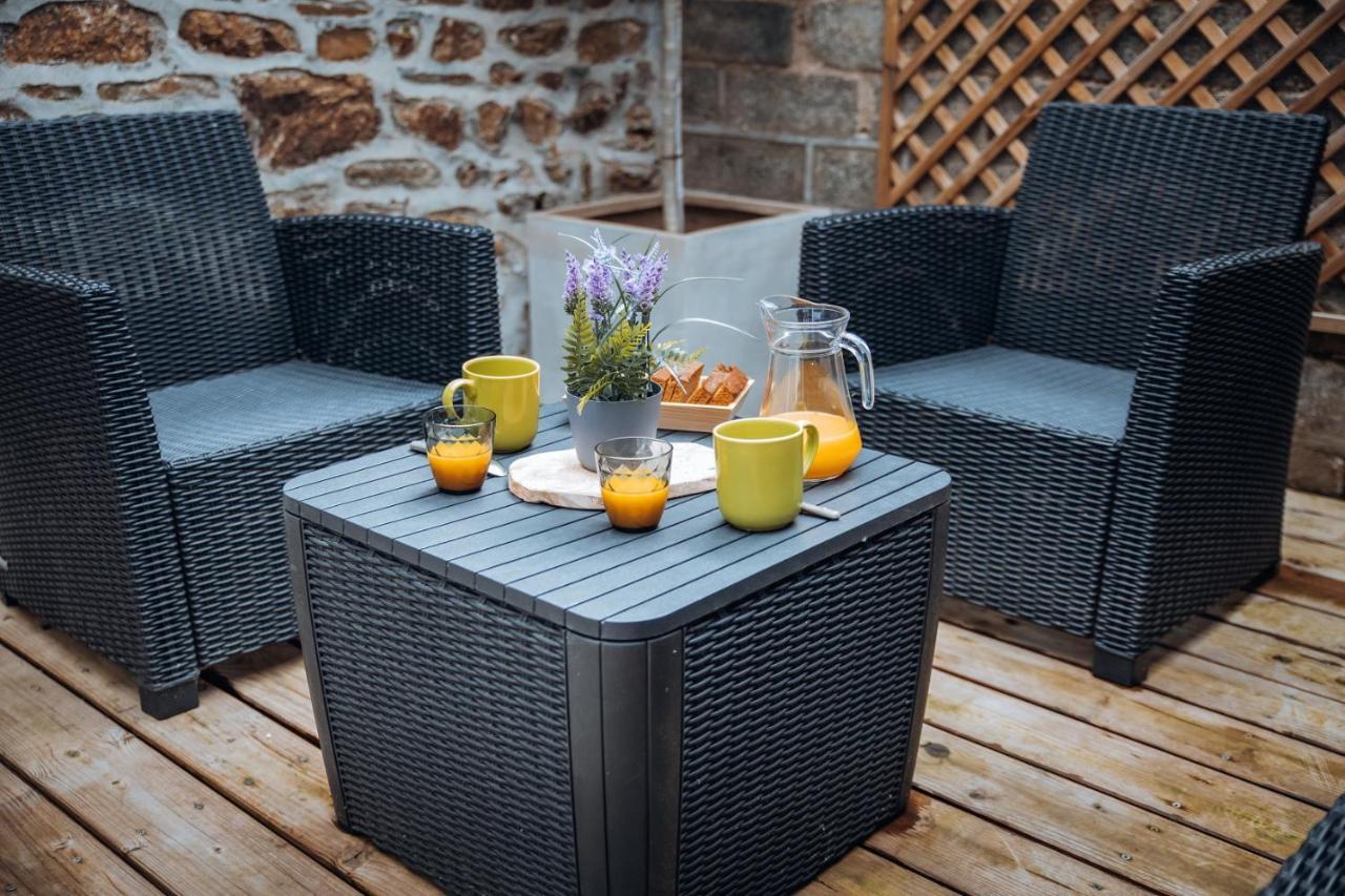 Superbe Appartement Avec Terrasse Au Calme Ernée Exteriér fotografie