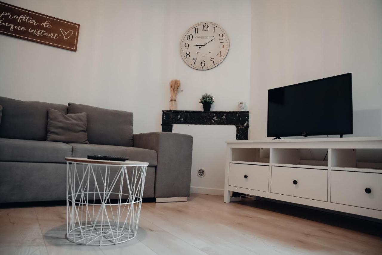 Superbe Appartement Avec Terrasse Au Calme Ernée Exteriér fotografie