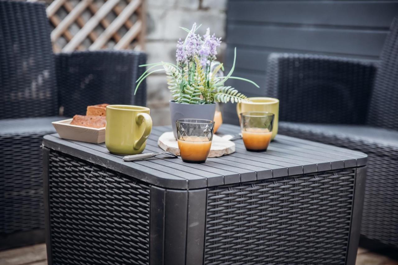 Superbe Appartement Avec Terrasse Au Calme Ernée Exteriér fotografie